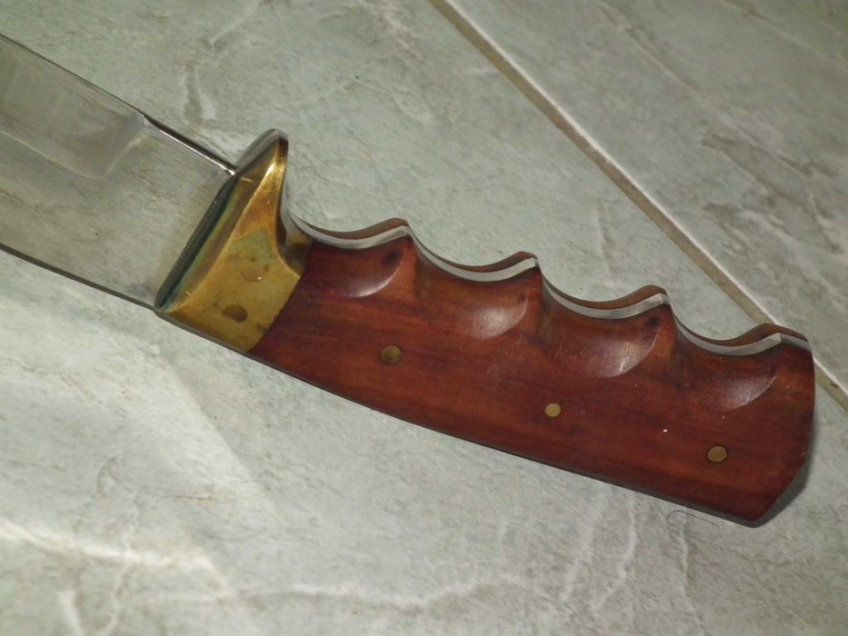 Cutit de vánátoare cutit de jupuit Nagy István + toc piele nr.9