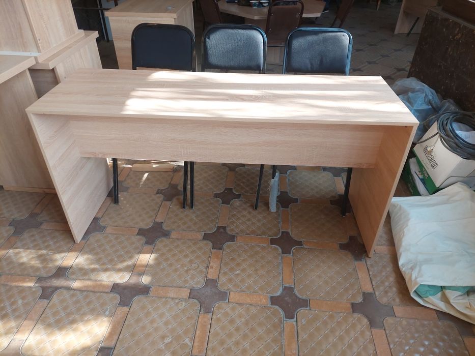 Arzon narxda parta stullar sotiladi. Bunaqa narx hattoki sexdan ham yo