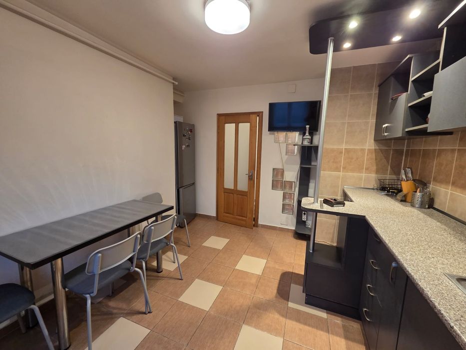 Apartament 2 camere de inchiriat Sun Plaza Văcărești S4 metrou Sudului