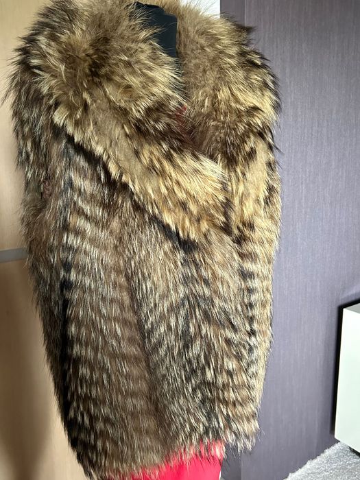 Vesta blana Enot , scurta , stare foarte buna