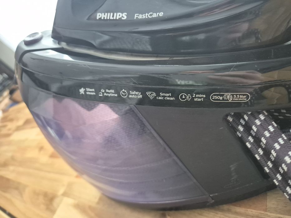 Stație de călcat Philips FastCare
