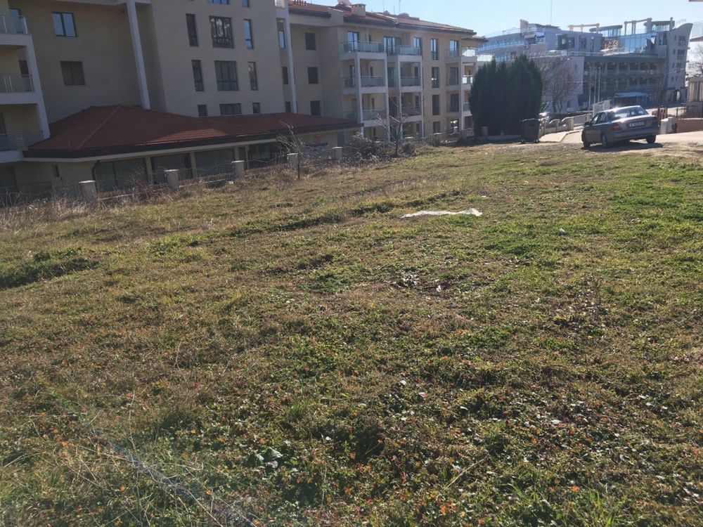 Продава се Парцел в Бяла - 1400 кв.м за 100 €/кв.м - Снимка #4