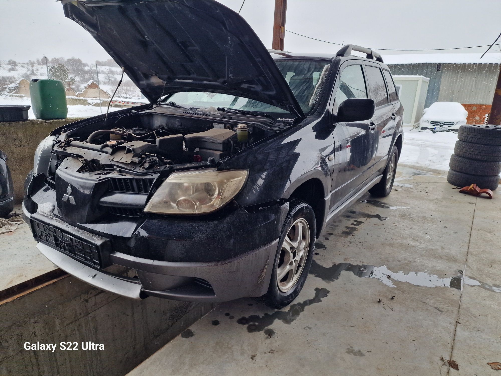 Мицубиши Аутлендар/Mitsubishi outlander 2.0 бензин ръчка На части!!!