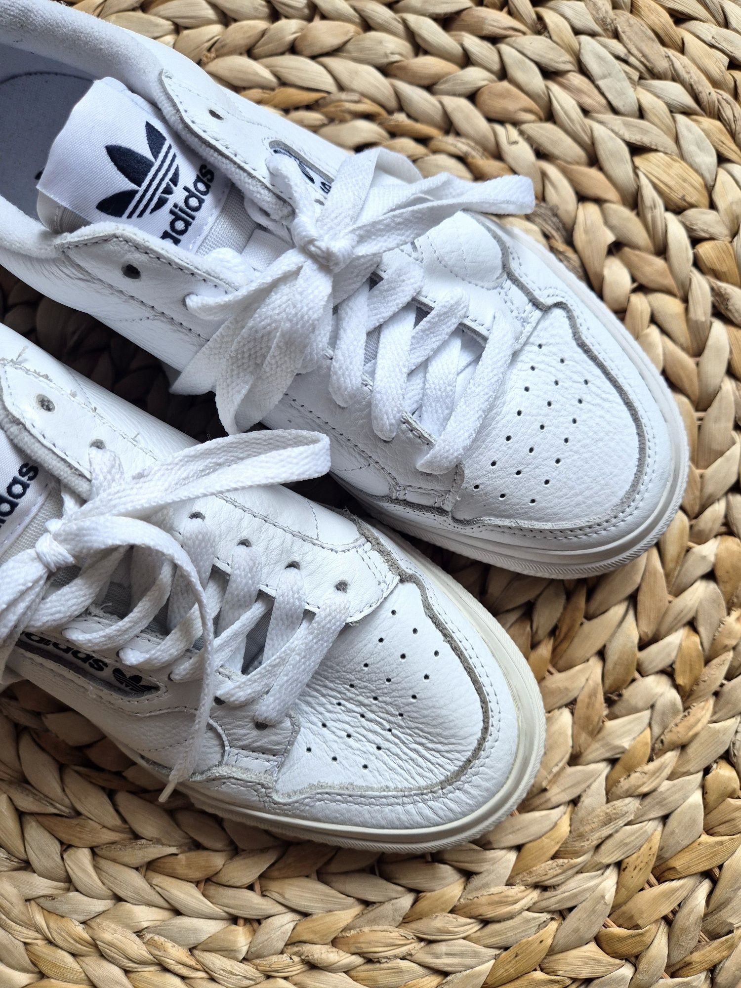 Adidas Continental // 40 2/3