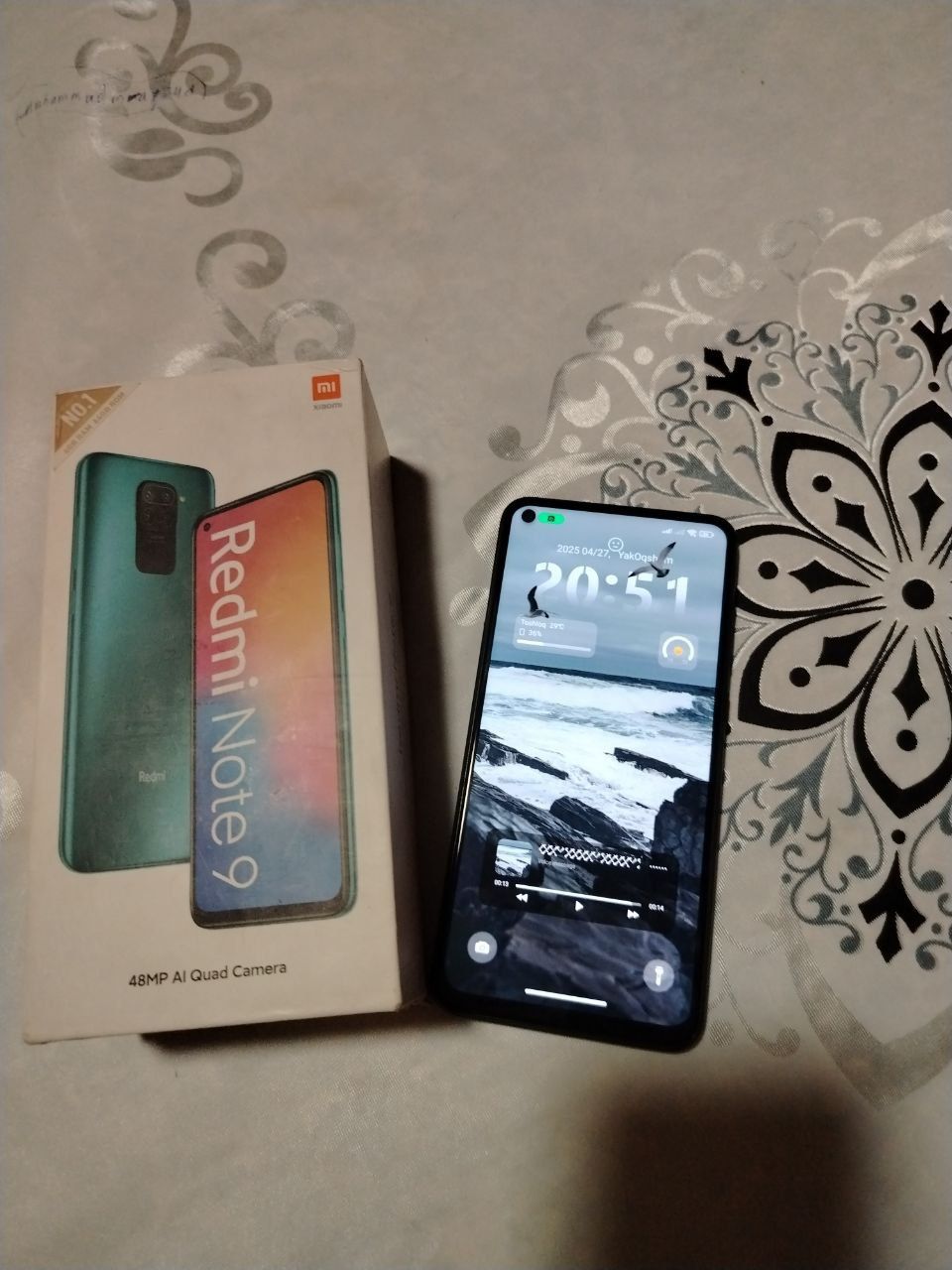 Redmi not 9 dakmentli 64 gb radnoy xolati yaxshi