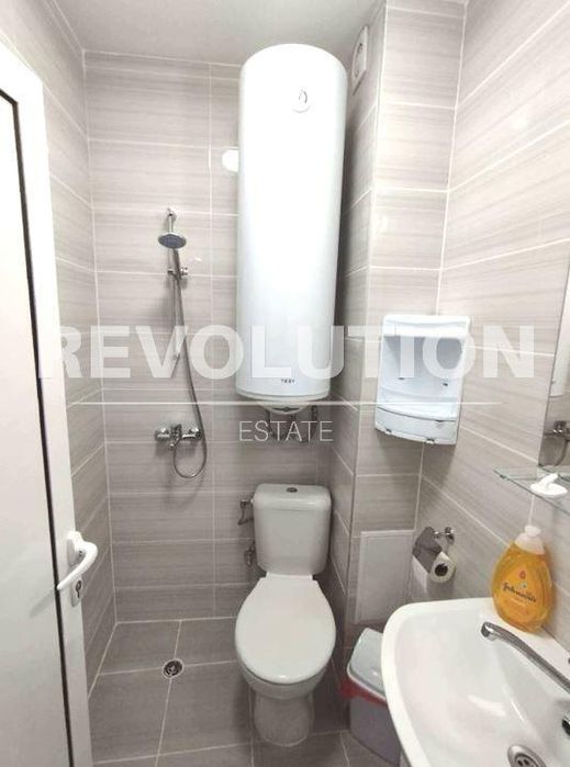 Дава се под наем Тристаен апартамент в Варна, Зимно кино Тракия - 75 кв.м за 500 € - Снимка #3