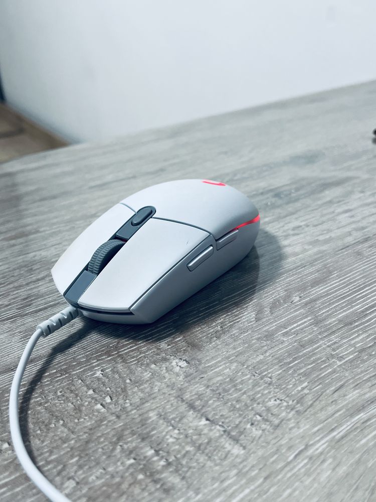 Продам мышку Logitech g102