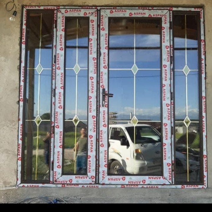 Пластиковые окна двери