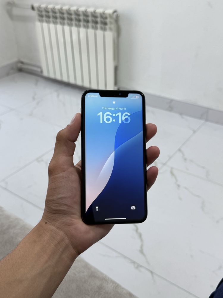 iPhone 11 Pro Max 64gb/76yomks