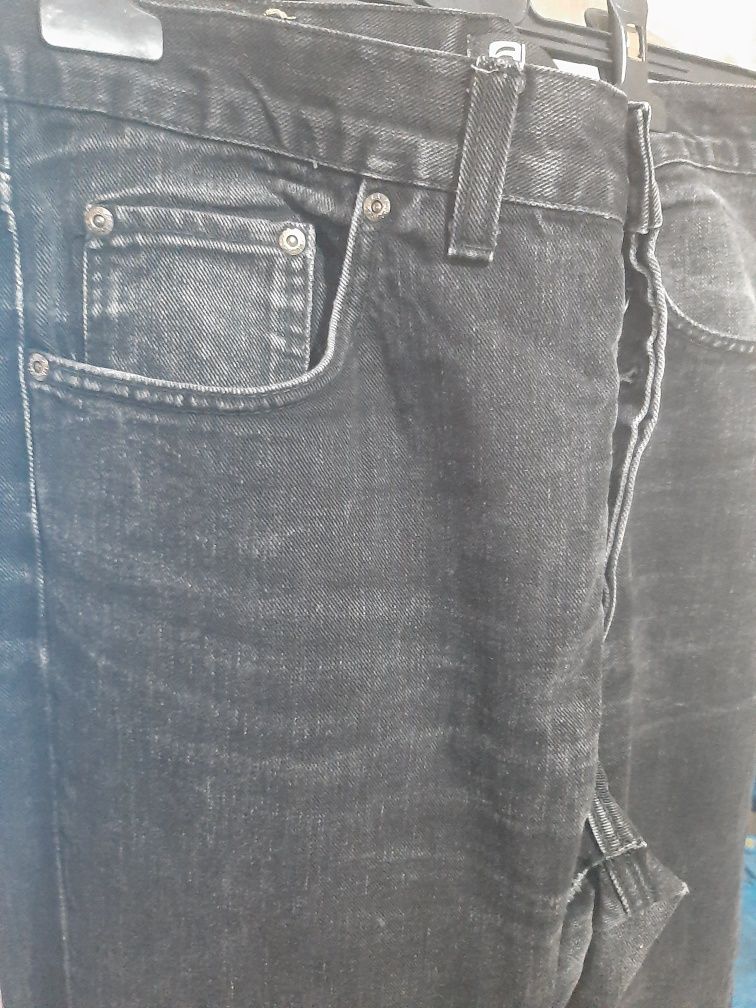Vopsitorie articole din piele și textile