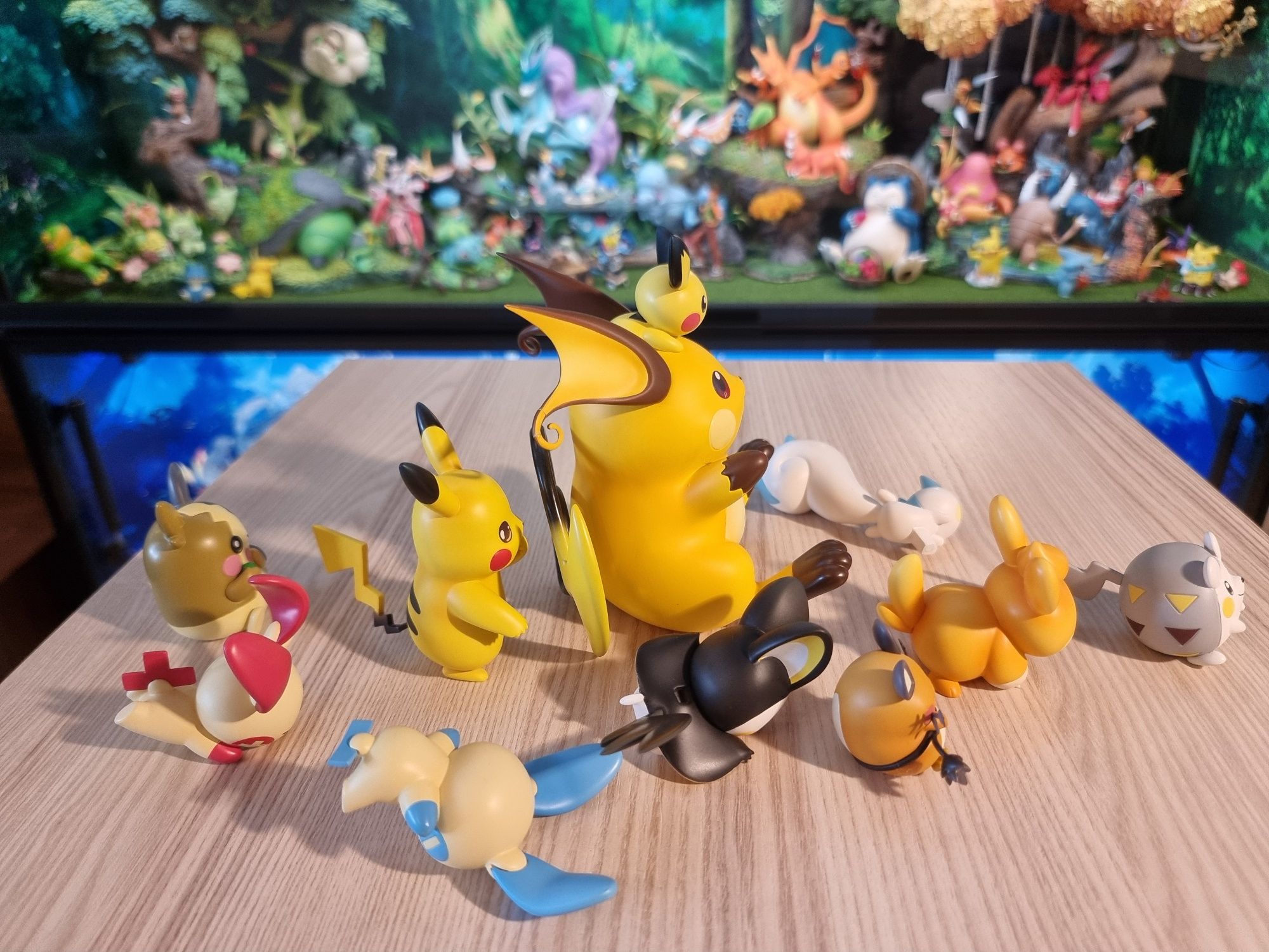 Pokemon Familia Pukachu - Figurine - Statue