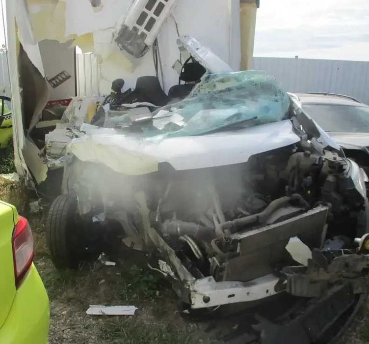 renault master 2022 avariat sau rate prin tbi