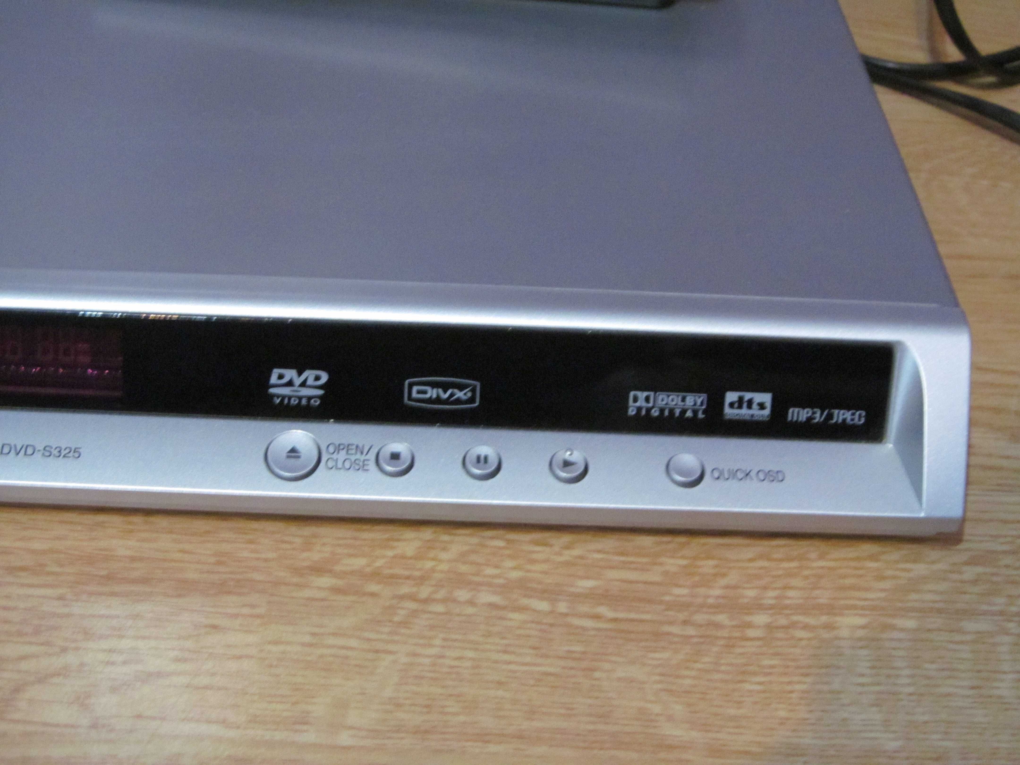 PANASONIC DVD-S325 cu telecomanda