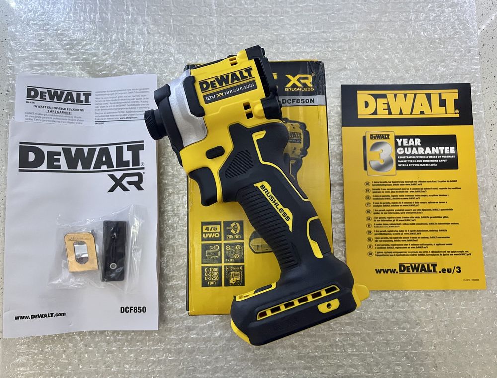 DeWALT Impact DCF 850 XR. Original Nou-nout !