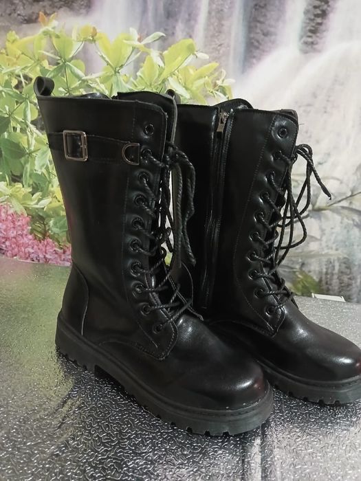 Етік сатамын новый киілмеген размер 38 кішкене үлкен болып кетті