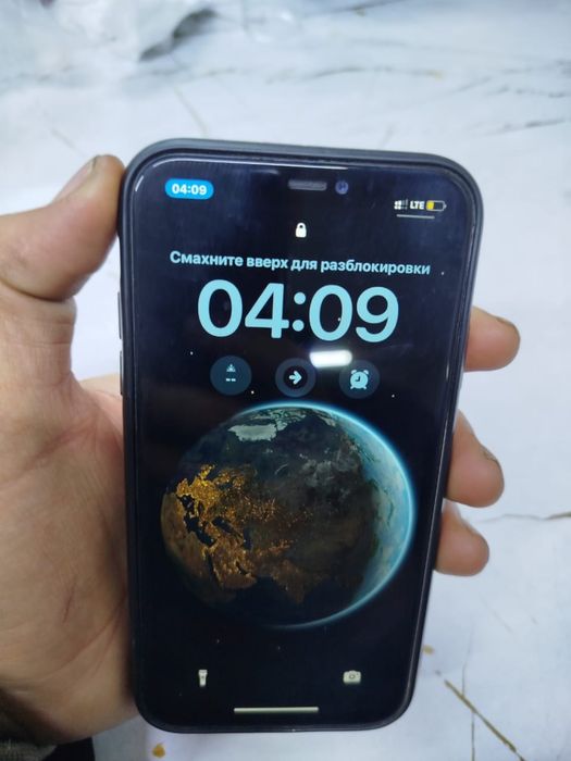 Продам Айфон 11