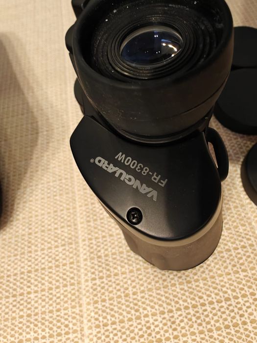 Binoclu Vanguard 8x30 FR-8300W