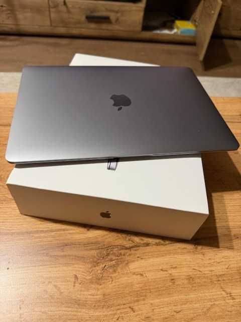 Macbook Air M1 , 256GB , 16GB  Ram