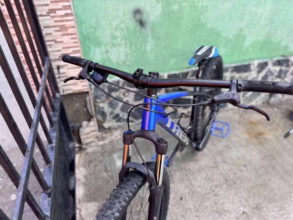 Велосипед TREK MARLIN 5 29 цола
