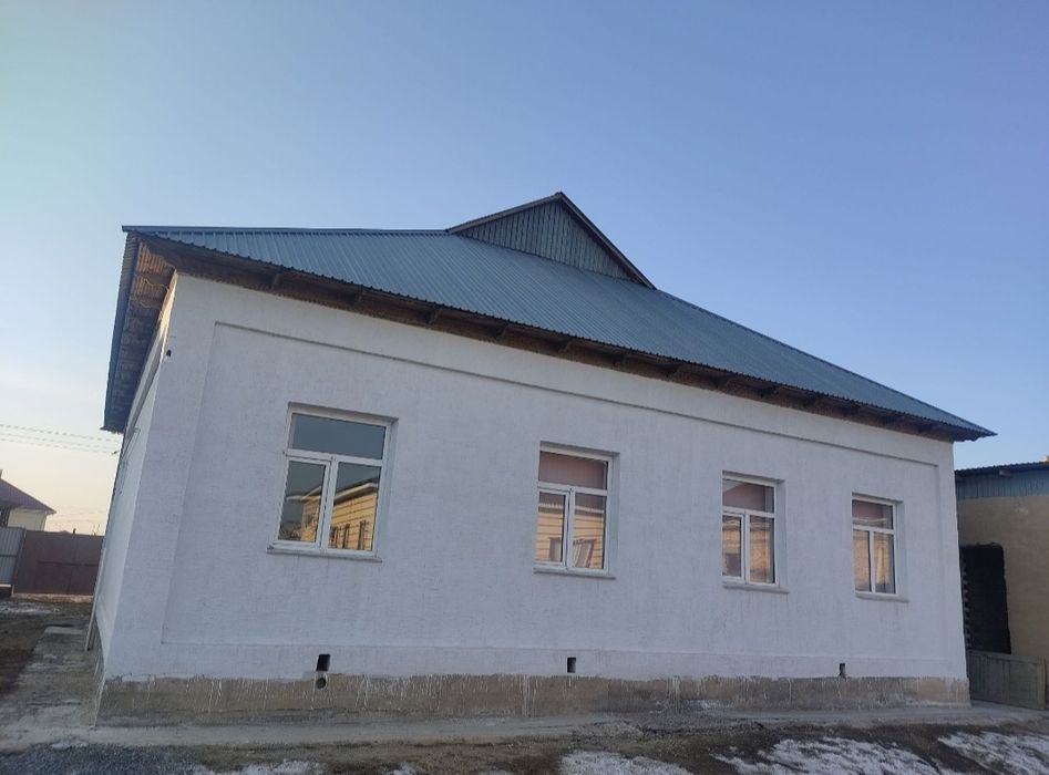 Жер үй "Саяхат" районда сатылады