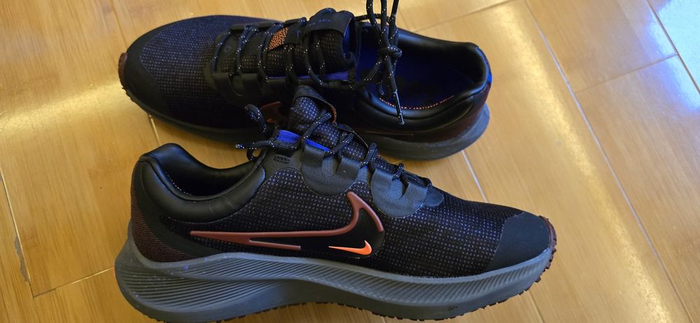 Nike zoom winflo 8 Shield 42,5
