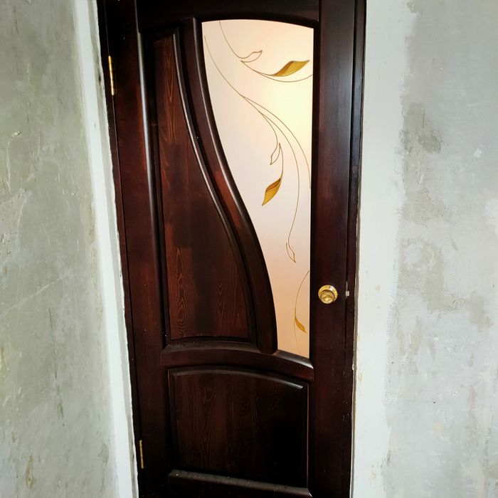 Продам межкомнатные двери