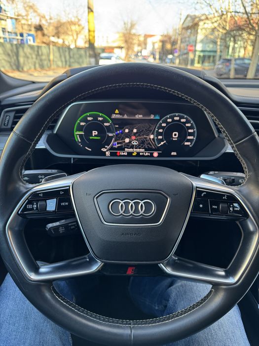 AUDI E -tron S 55 advance  Garantie 408 CP + 45cpBoost VARIANTE