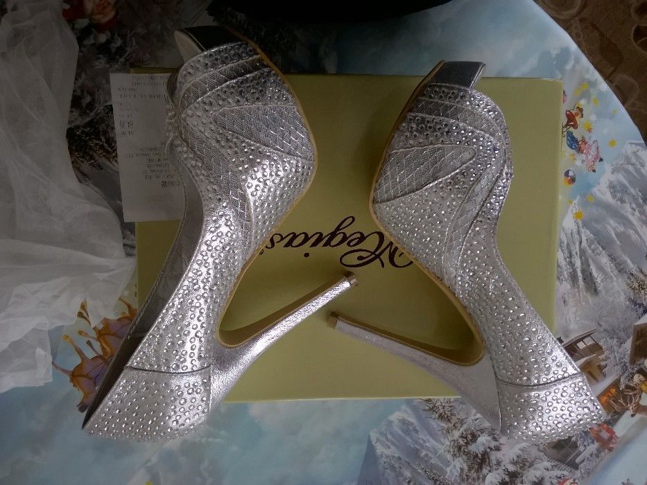 дамски абитуриентски обувки Megias