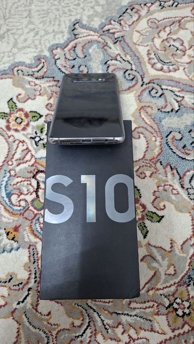 Самсунг с10 8+128 холати идиал