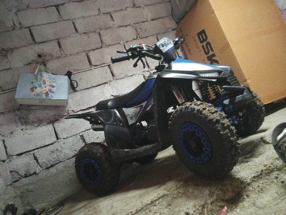 Vând ATV 49 CC  of road și strada pentru copii