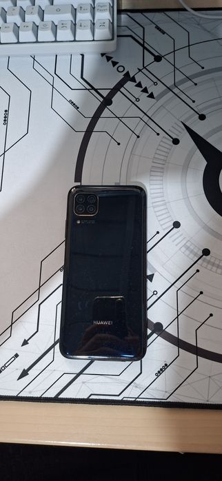 Vând huawei p40 lite