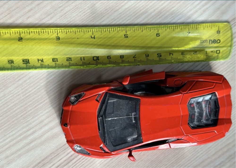 Macheta auto Ferrari 1/32