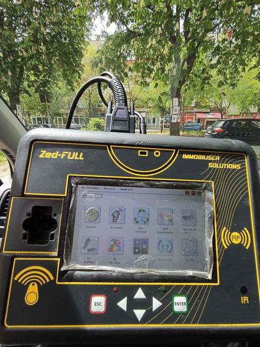 ZED-FULL Машина за Ключове