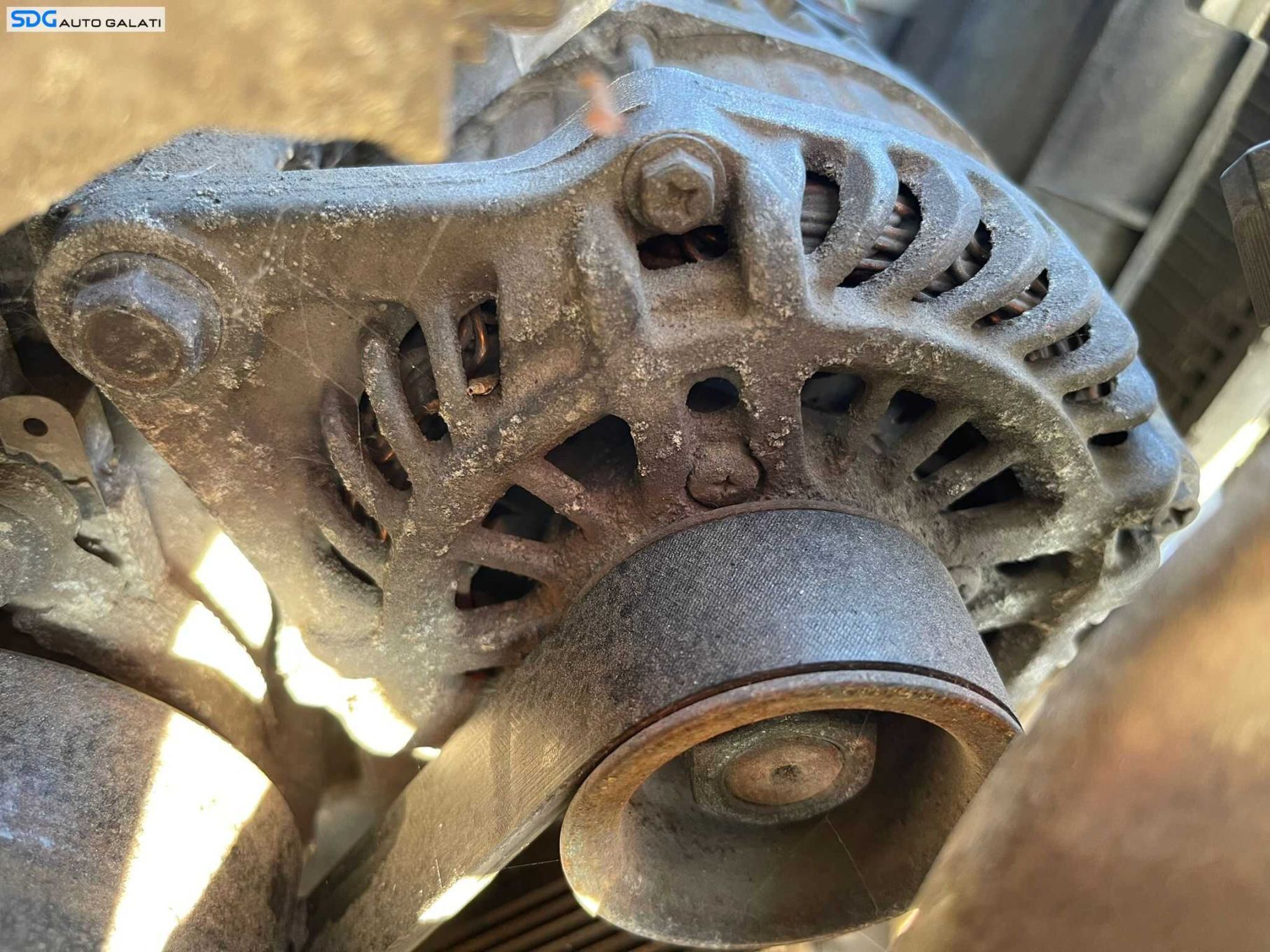 Alternator Nissan Qashqai 1.6 16V 2007 - 2013 Cod 92600-CJ70B 92600CJ70B [C1050]