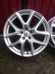 Jante VOLVO S60 V60 V70 S80 Xc70 Xc60 R18 Model 5-Y-Spoke Silver