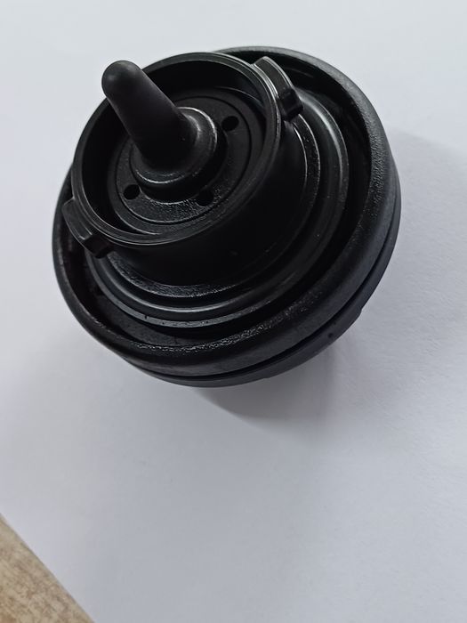 Vand Bușon Rezervor VW Passat B7 original