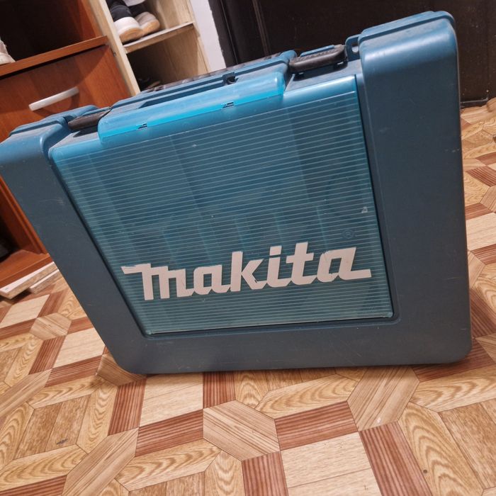 Продам шуруповерт