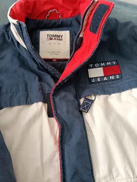 Geaca iarna Tommy Jeans mărimea S