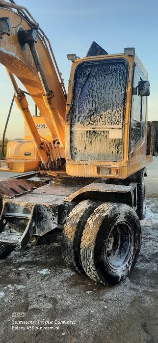 Xyundaiy 1400 sotiladi