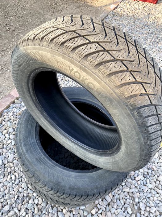 Зимние шины 235/60 R18 YOKOHAMA