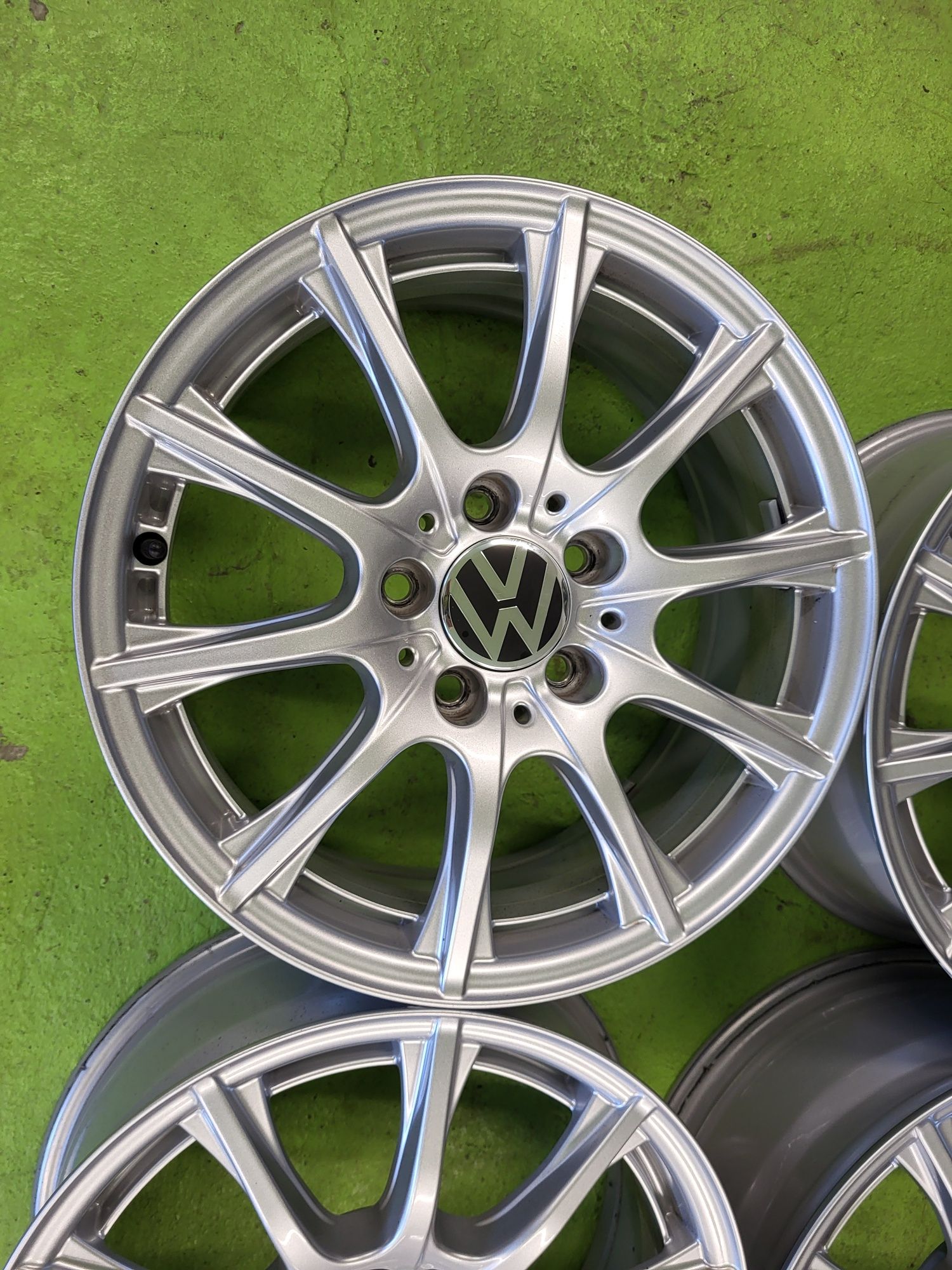 16 5x112 Vw Passat Touran Caddy Golf 5 6 7 5х112 тоаран