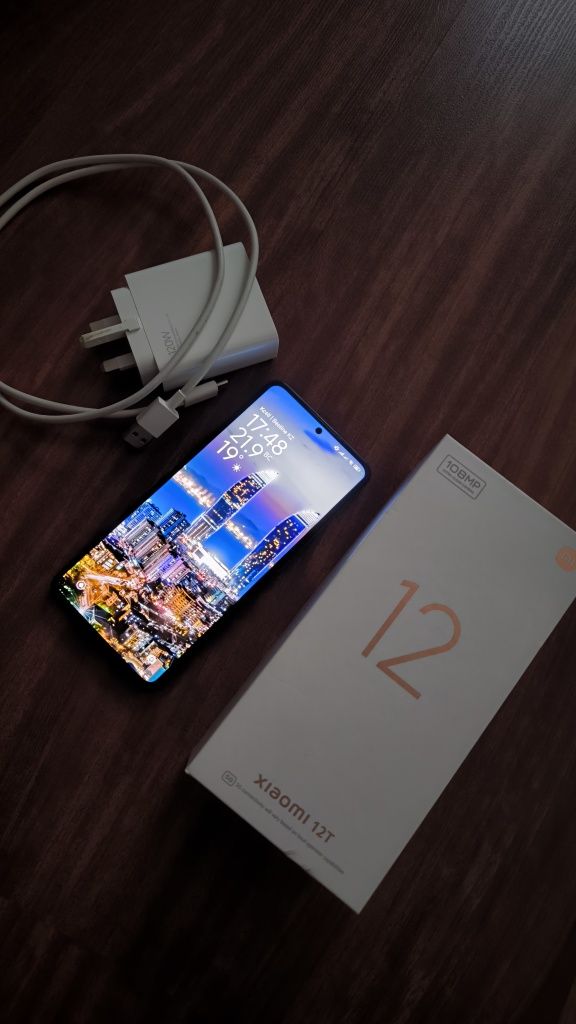 В отличном состоянии Xiaomi 12T