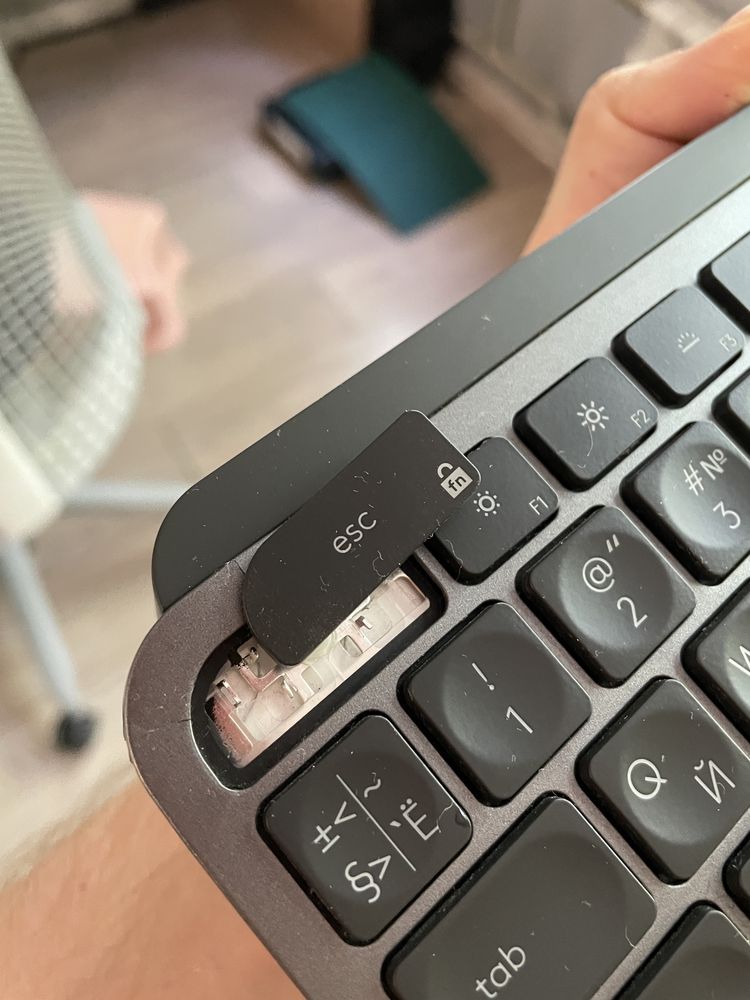 Клавиатура Logitech MX Keys S под восстановление