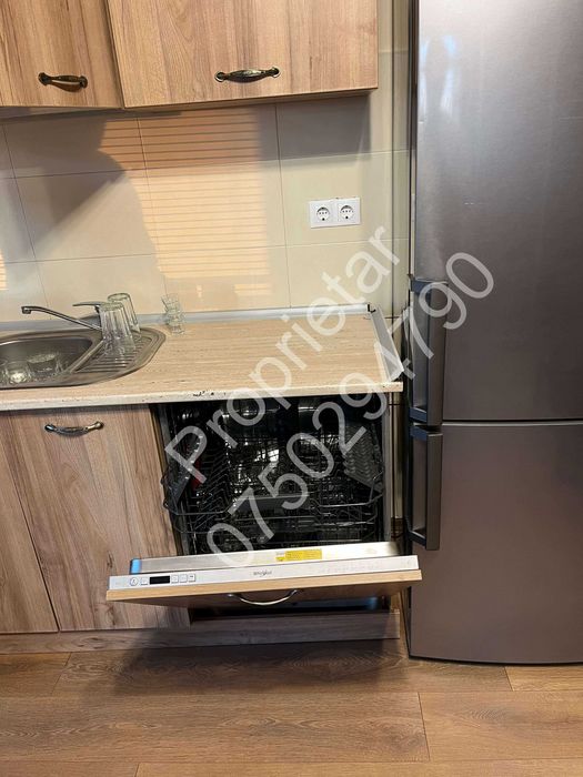 Studio (living + dormitor separat) – Nerva Traian – parcare inclusă
