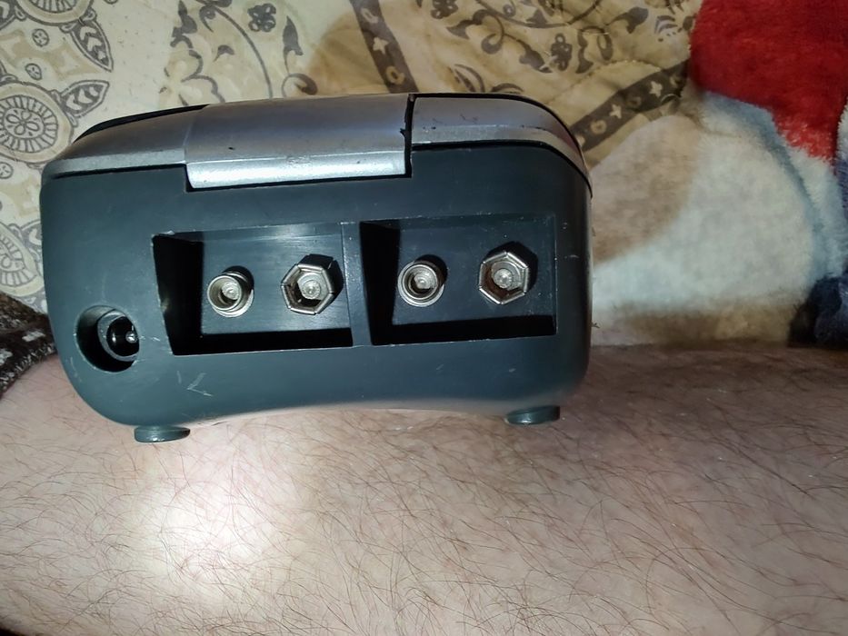 Încărcător GP acumulatori AA/AAA/C/D/9V