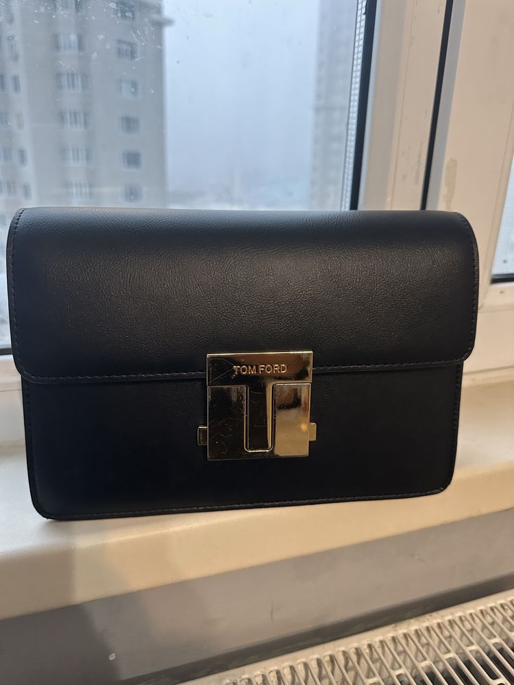 Продам женскую сумку
