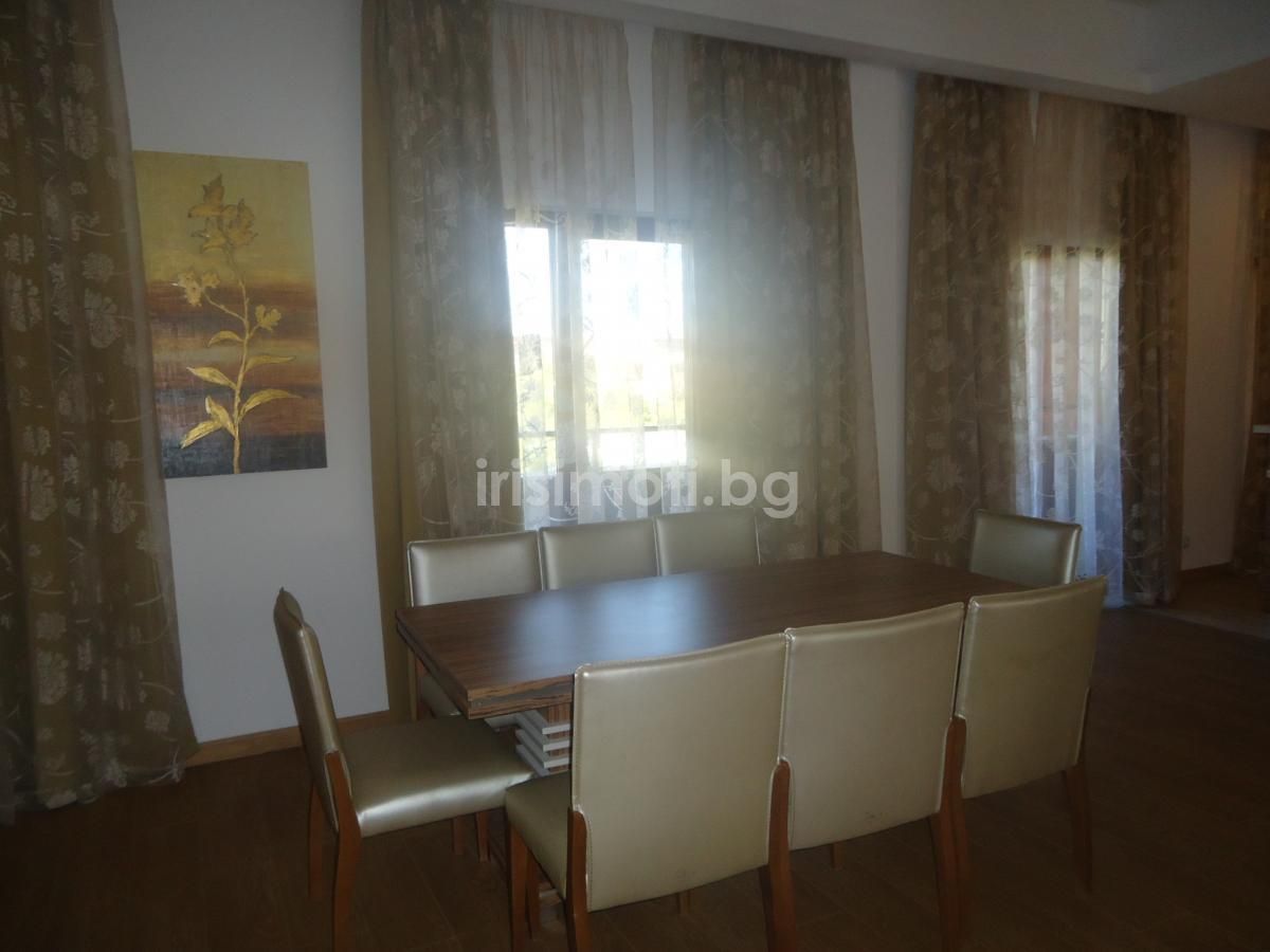 Под наем , €1600, 258кв.м. в Витоша