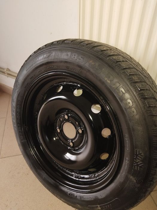 Vând roți logan 4x100 r15 stare bună. 3oo. lei fix.