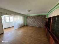 Apartament 3 camere  de vanzare