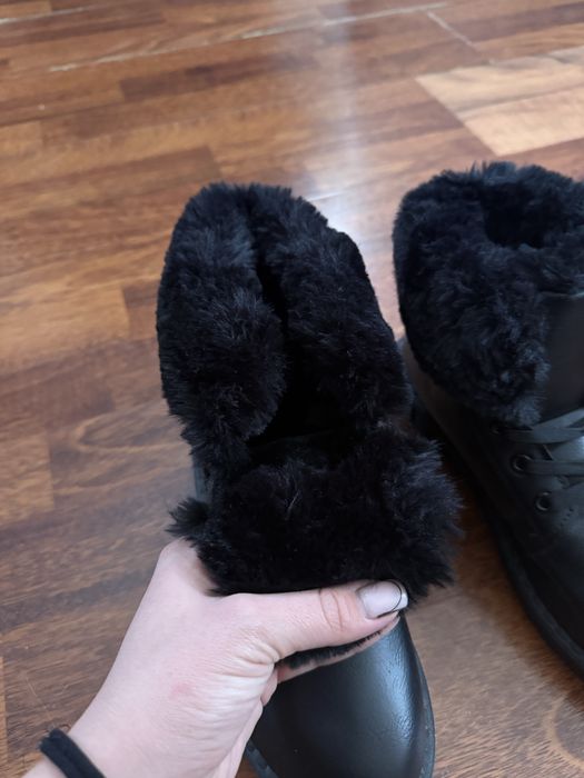 Дамски обувки номер 40 и 38